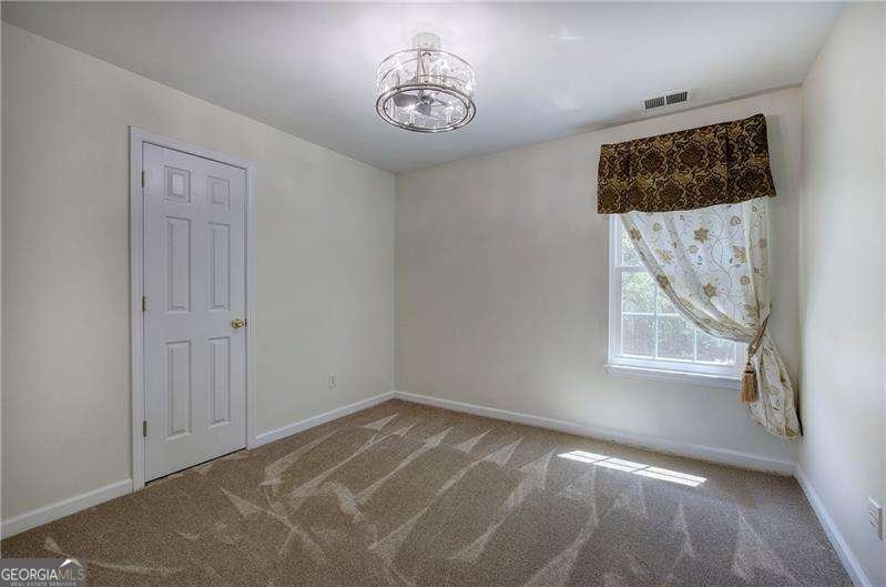 5221 Huntcrest Place Mableton - 23