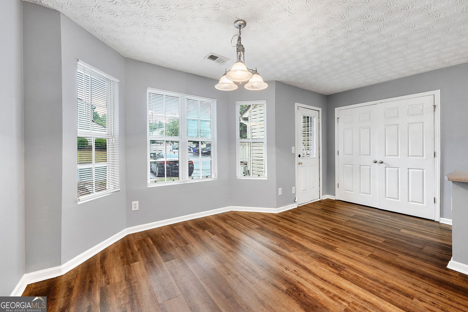 4413 Pinscher Street Union City - 3