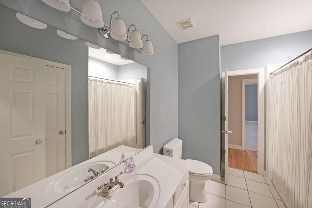 1610 Glenhurst Drive Snellville - 29