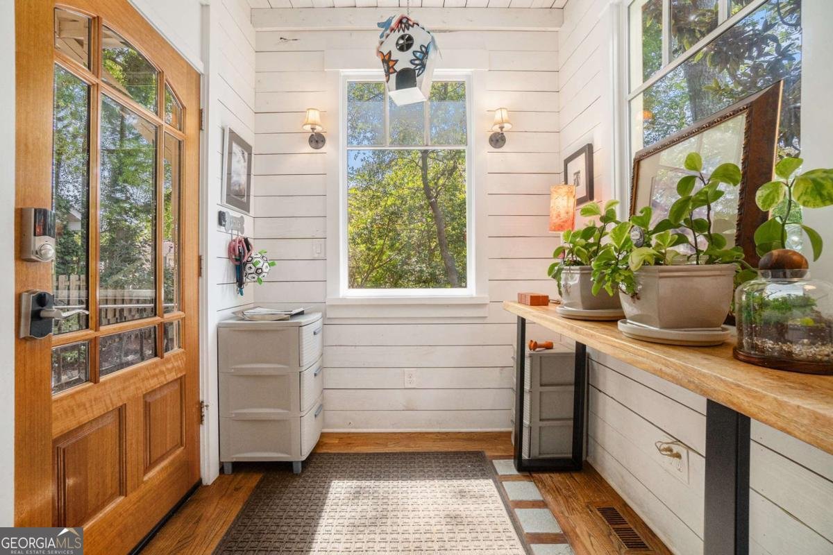 1634 Lenox Road Atlanta - 39