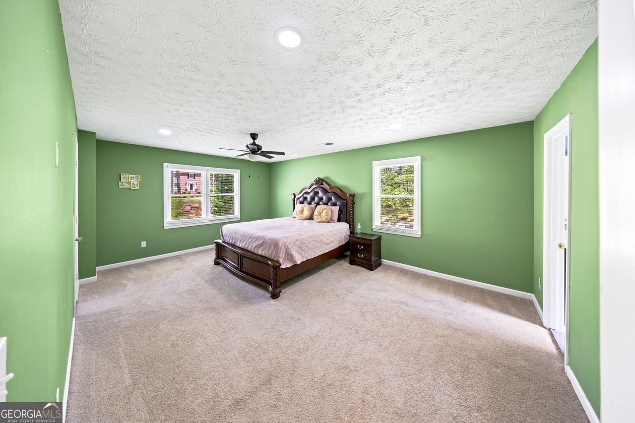 664 SOMERSET Drive Lawrenceville - 13