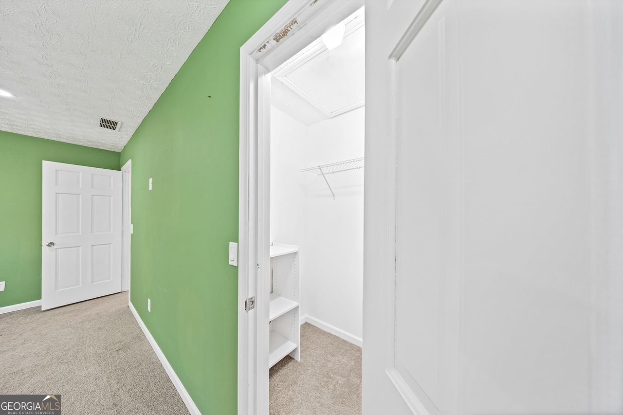 664 SOMERSET Drive Lawrenceville - 16