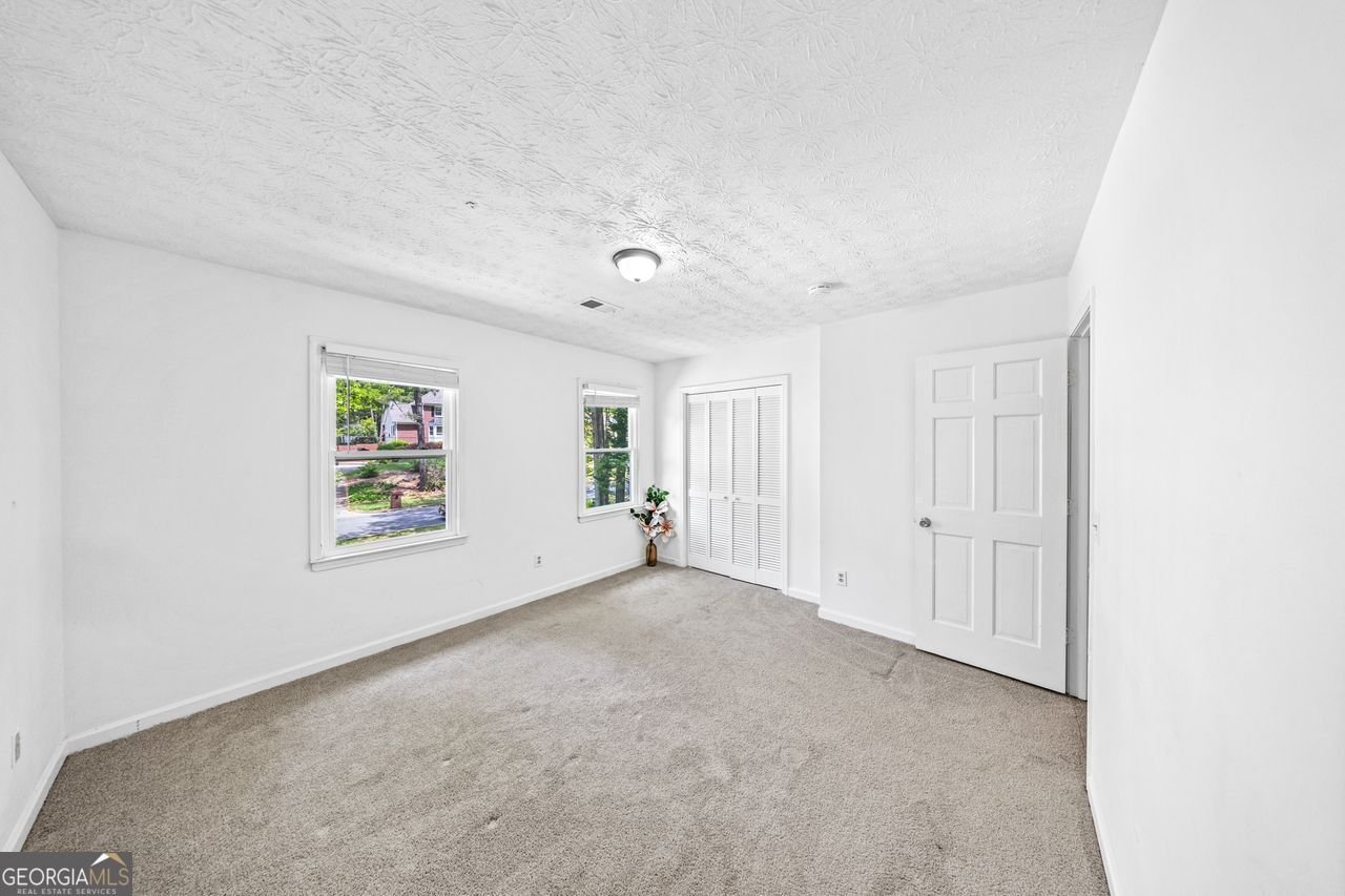 664 SOMERSET Drive Lawrenceville - 19