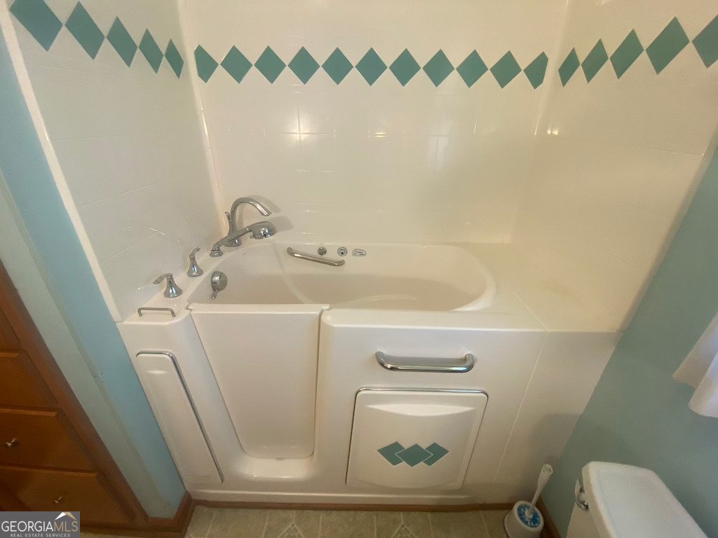 5864 Porterfield Circle Macon - 21