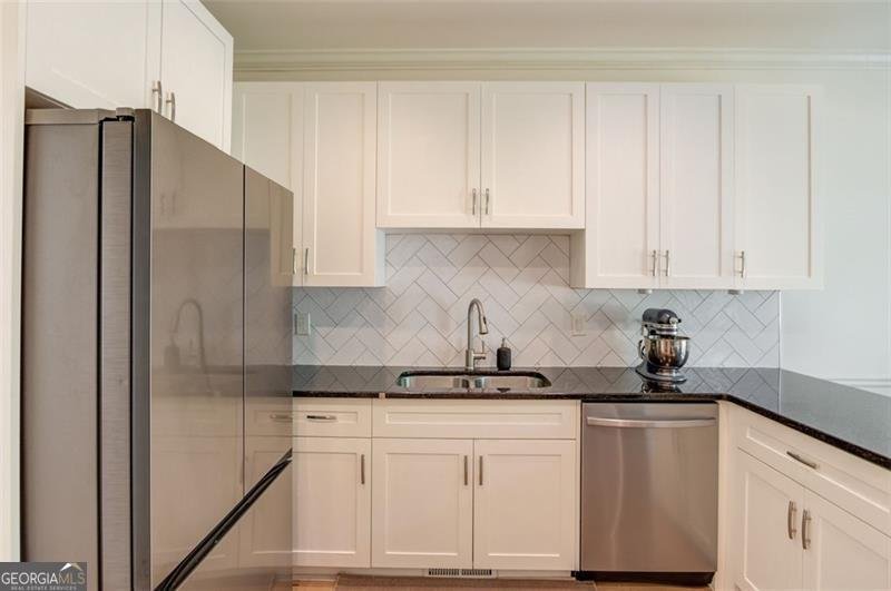 1038 HUNTCLIFF Atlanta - 14