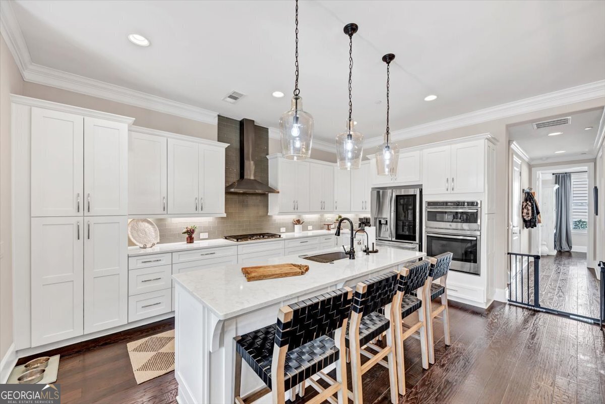 8217 Main Street Woodstock - 12