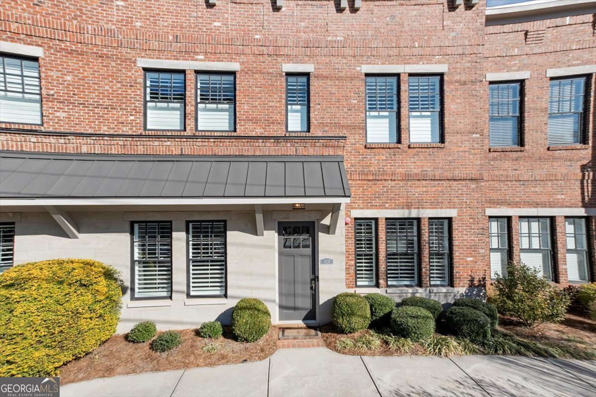 8217 Main Street Woodstock - 2