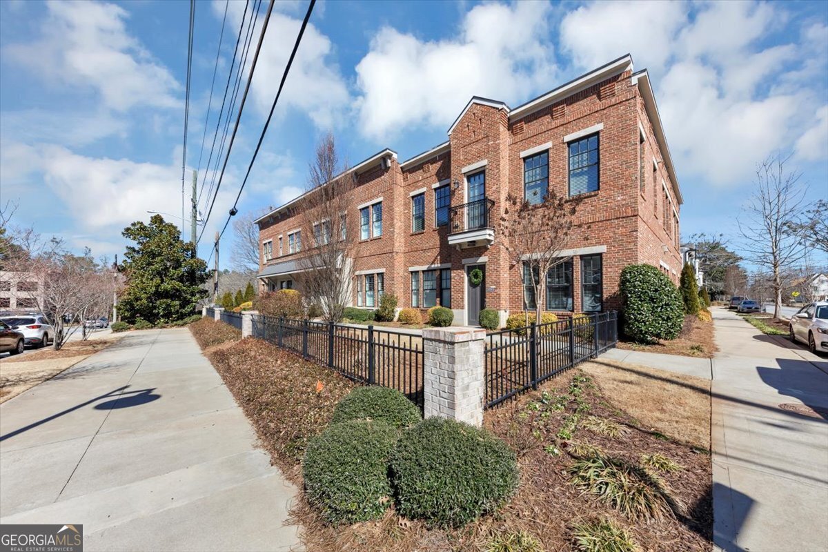 8217 Main Street Woodstock - 3