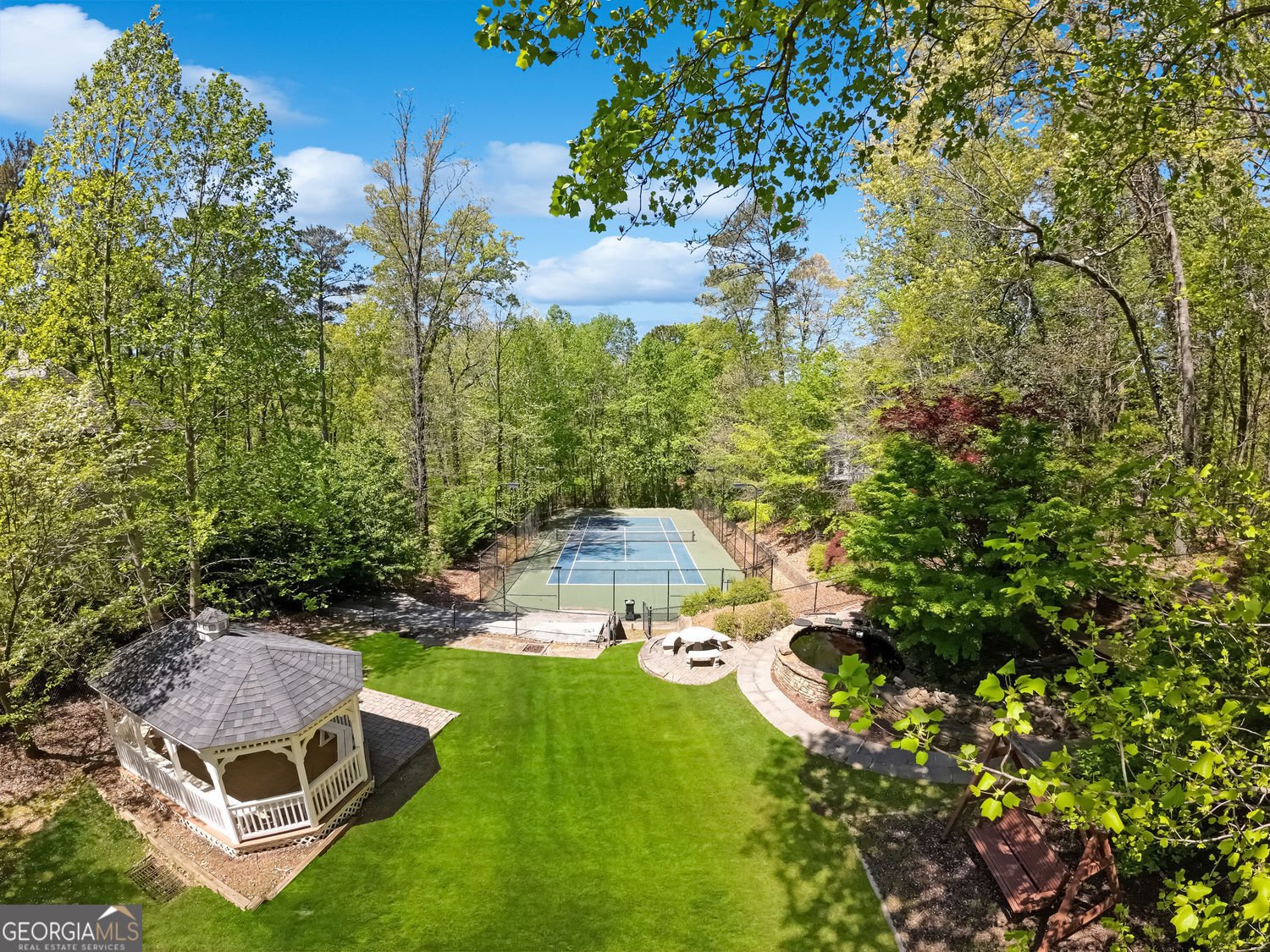 3 Woodlawn Drive Marietta - 55