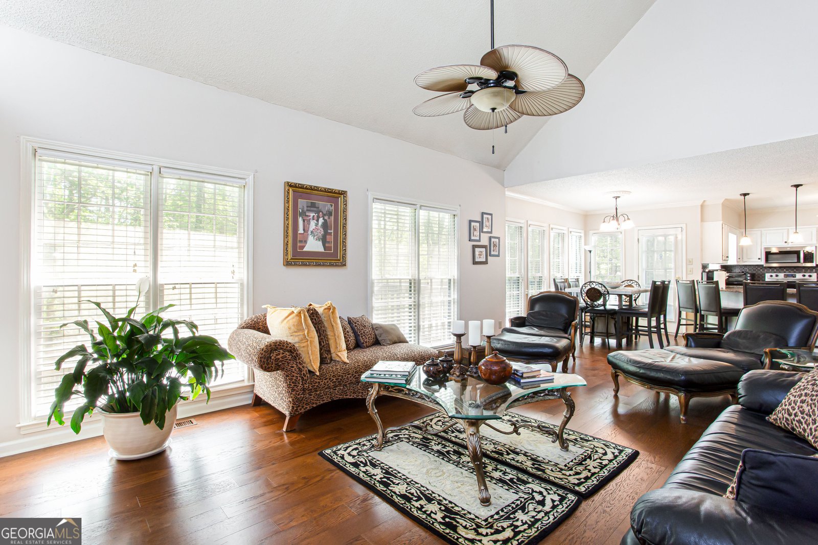3612 TREE VIEW Drive Snellville - 16