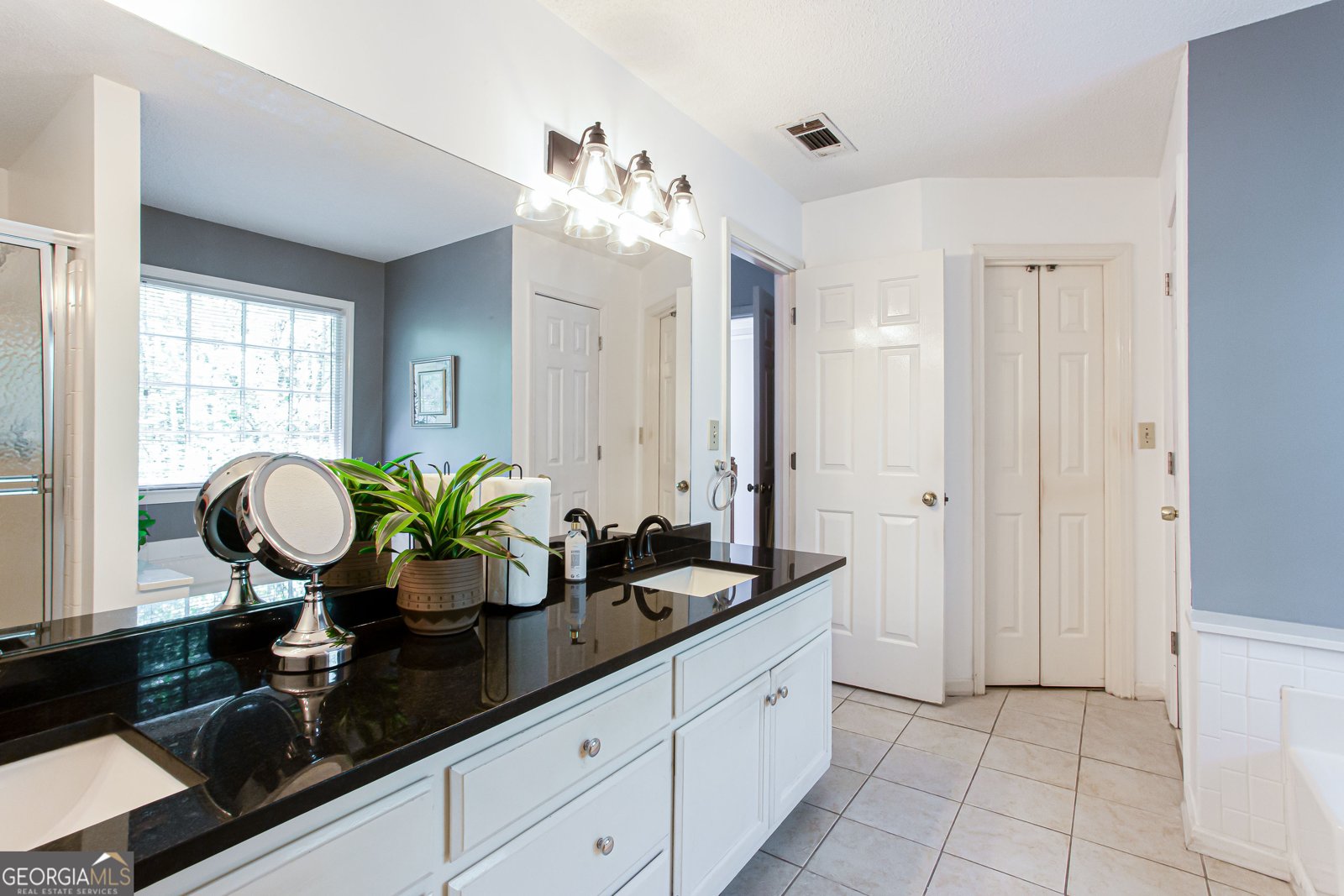 3612 TREE VIEW Drive Snellville - 32