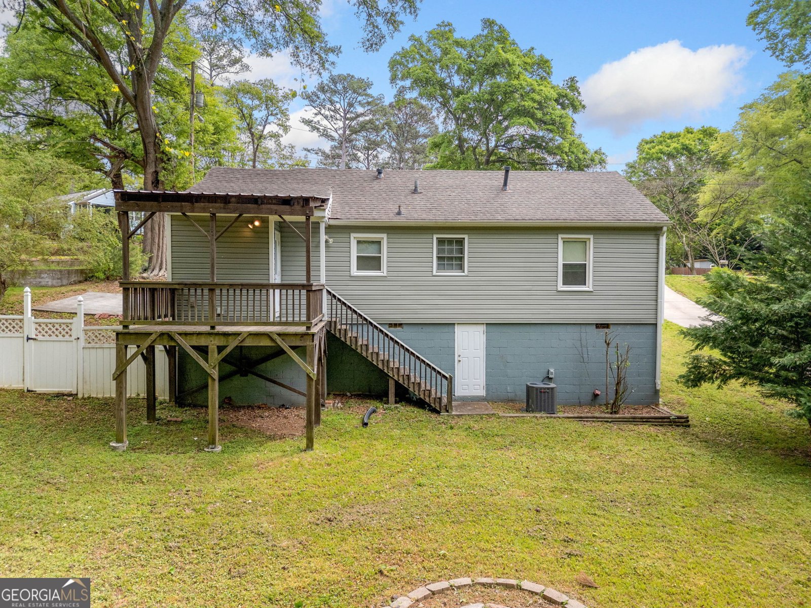 244 PAULADEAN Circle Marietta - 22
