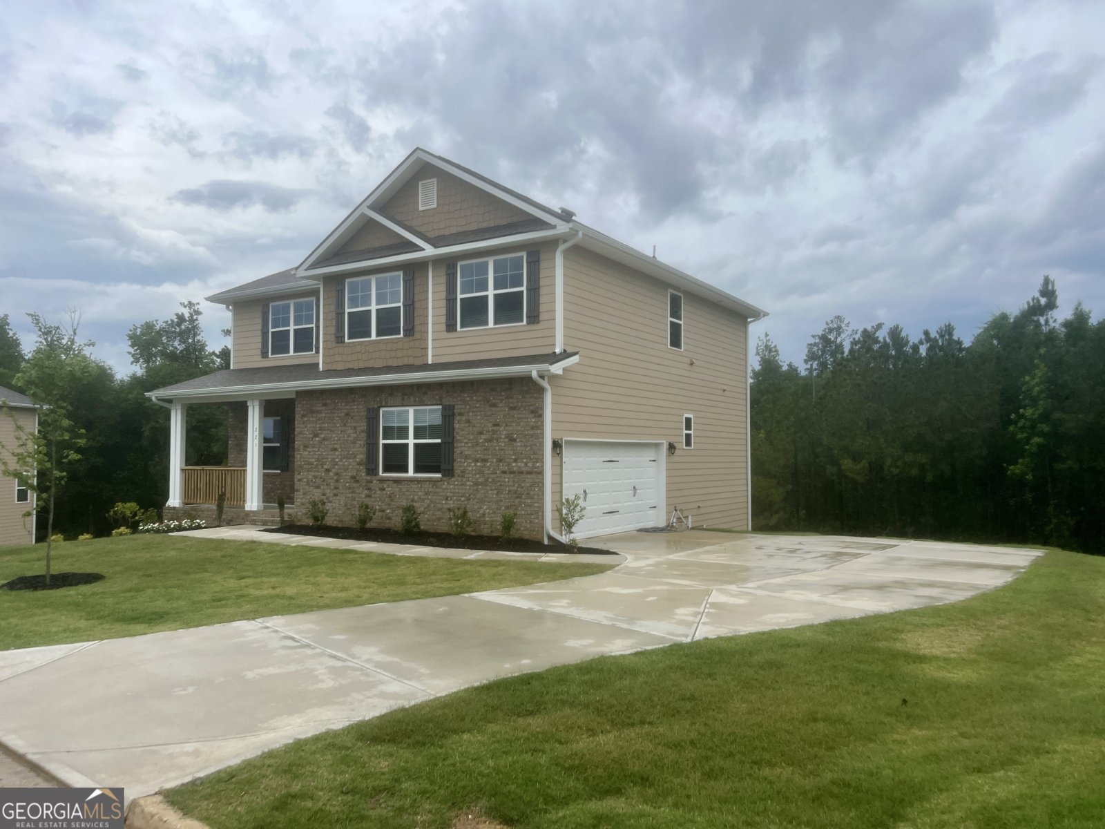 221 Shoreline Way Macon - 2