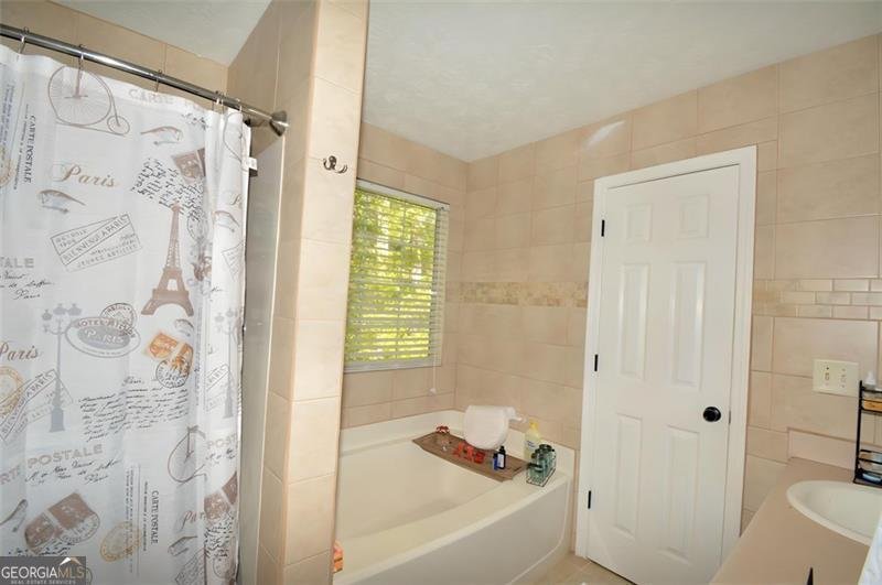 2176 COLD SPRINGS Circle Lithonia - 16