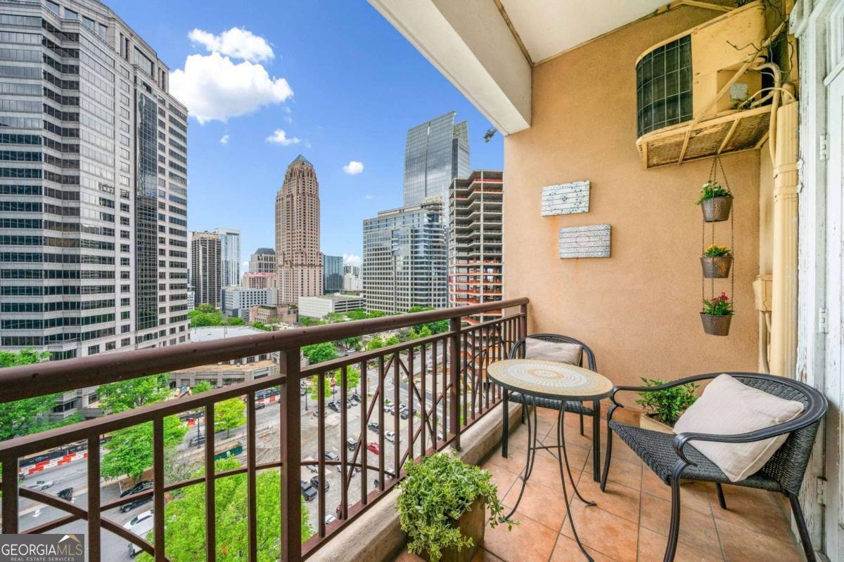 1101 Juniper Street Atlanta - 9