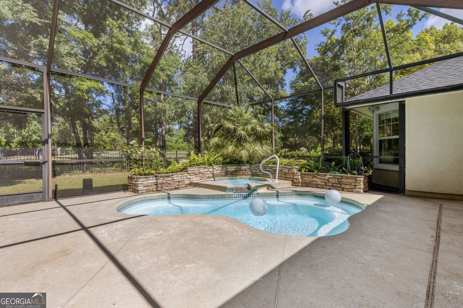 1091 Greenwillow Drive St. Marys - 44