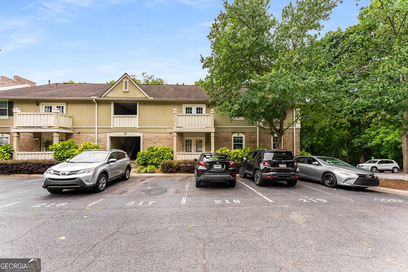 6900 Roswell Road Atlanta - 25