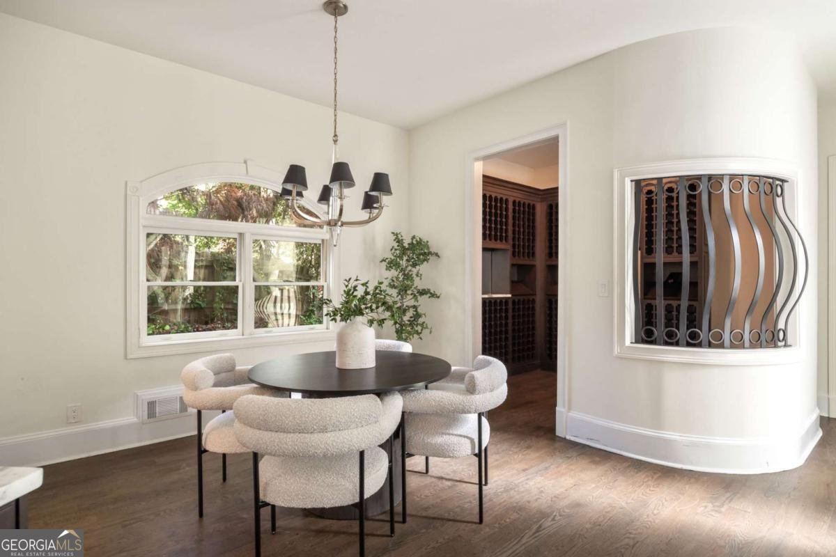 3511 Roxboro Road Atlanta - 26