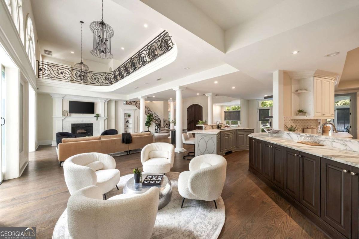 3511 Roxboro Road Atlanta - 27