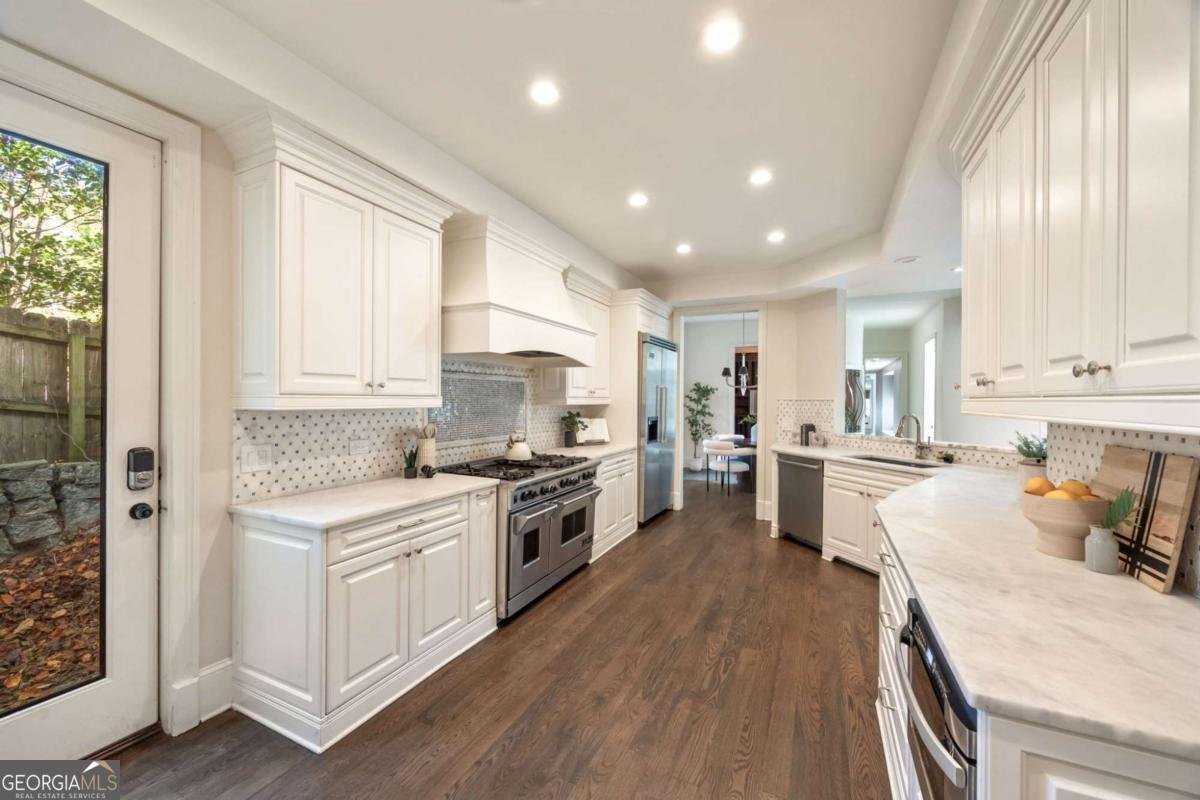 3511 Roxboro Road Atlanta - 31