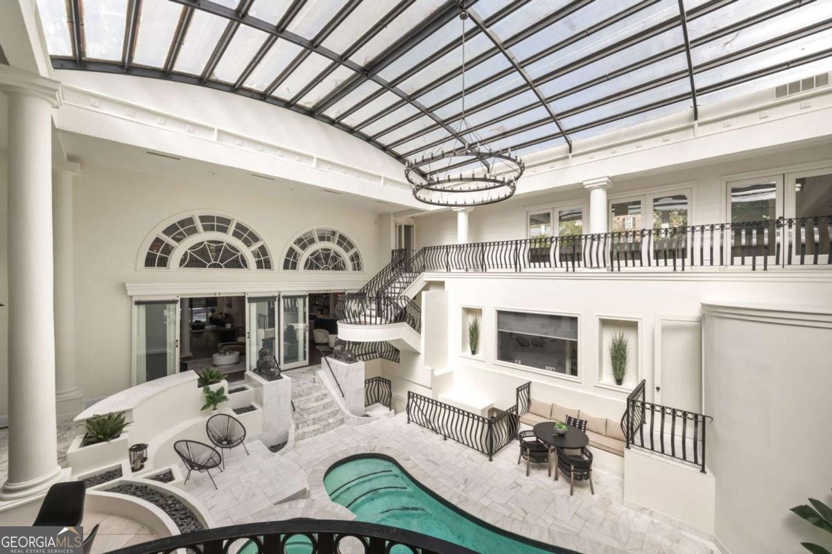 3511 Roxboro Road Atlanta - 60