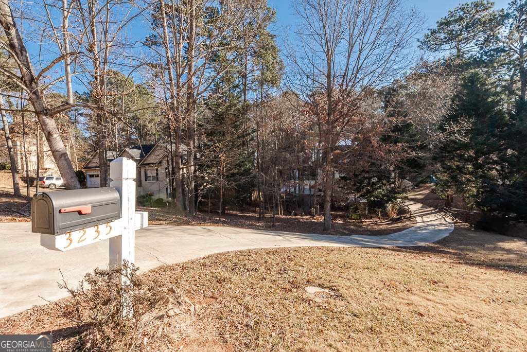 3235 3235 Crestview Drive Cumming - 1