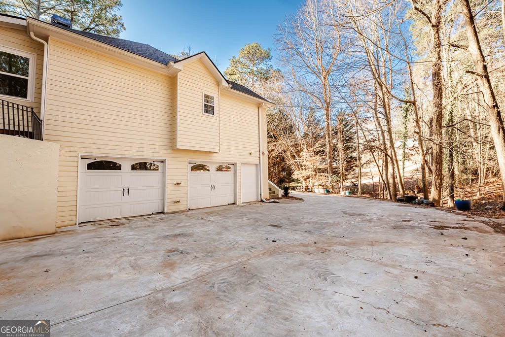 3235 3235 Crestview Drive Cumming - 91