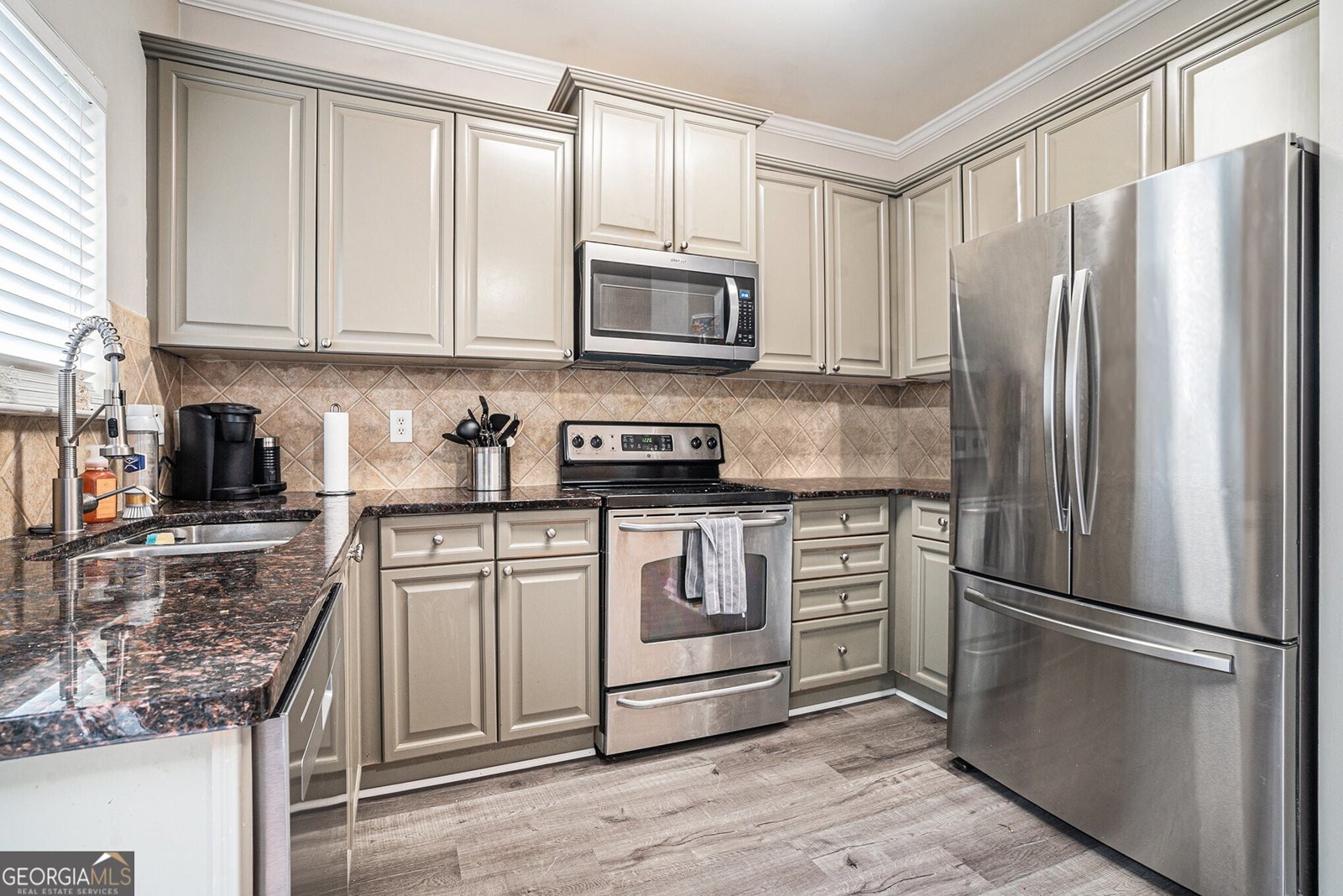 1137 Liberty Parkway Atlanta - 12