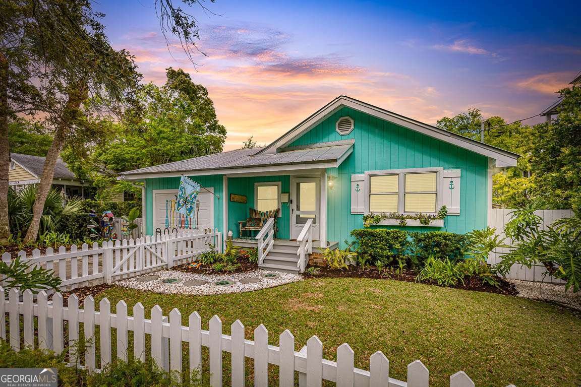 1129 College Street St. Simons - 1