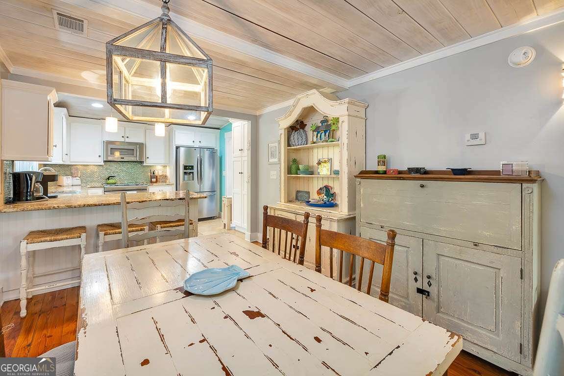 1129 College Street St. Simons - 13