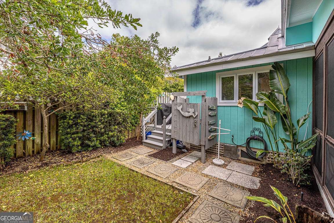 1129 College Street St. Simons - 29