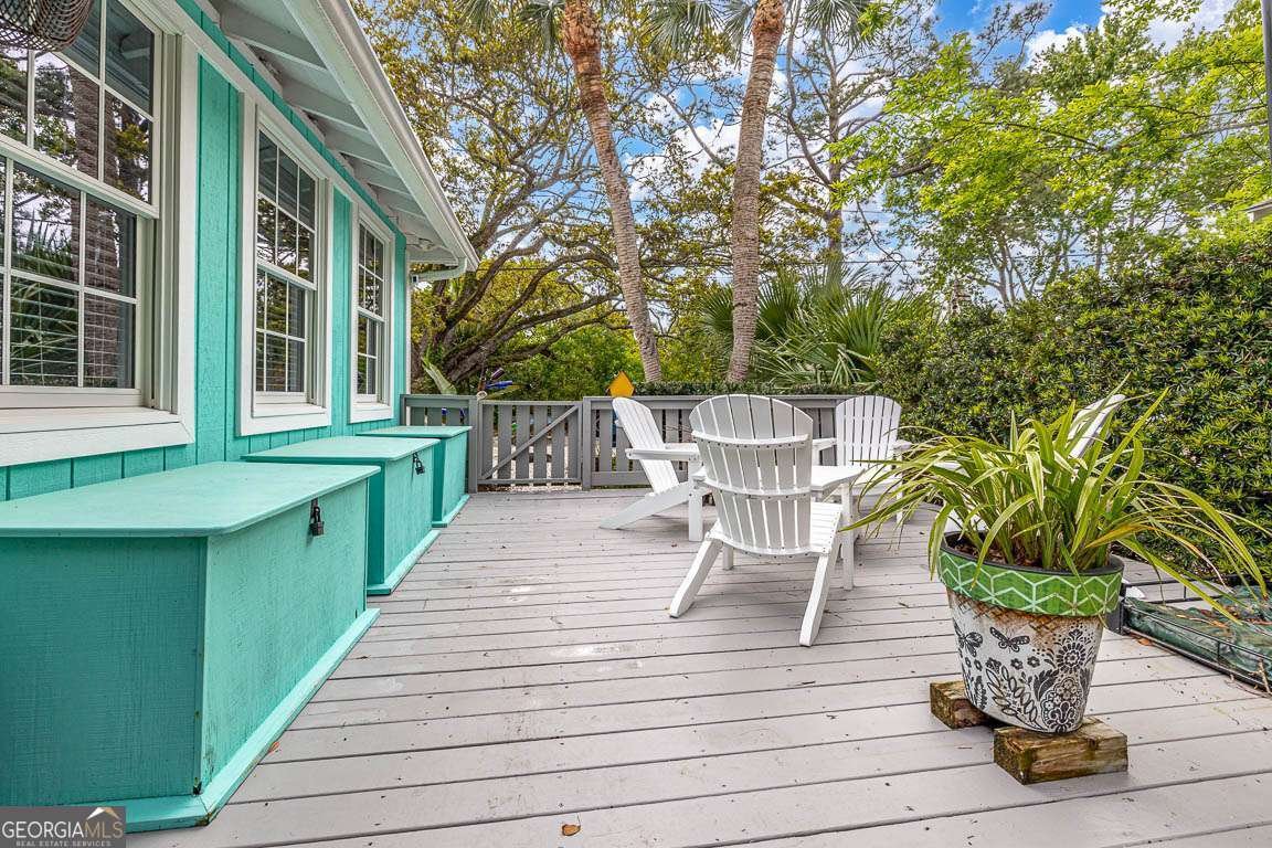 1129 College Street St. Simons - 34