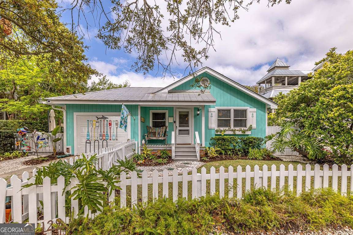 1129 College Street St. Simons - 36