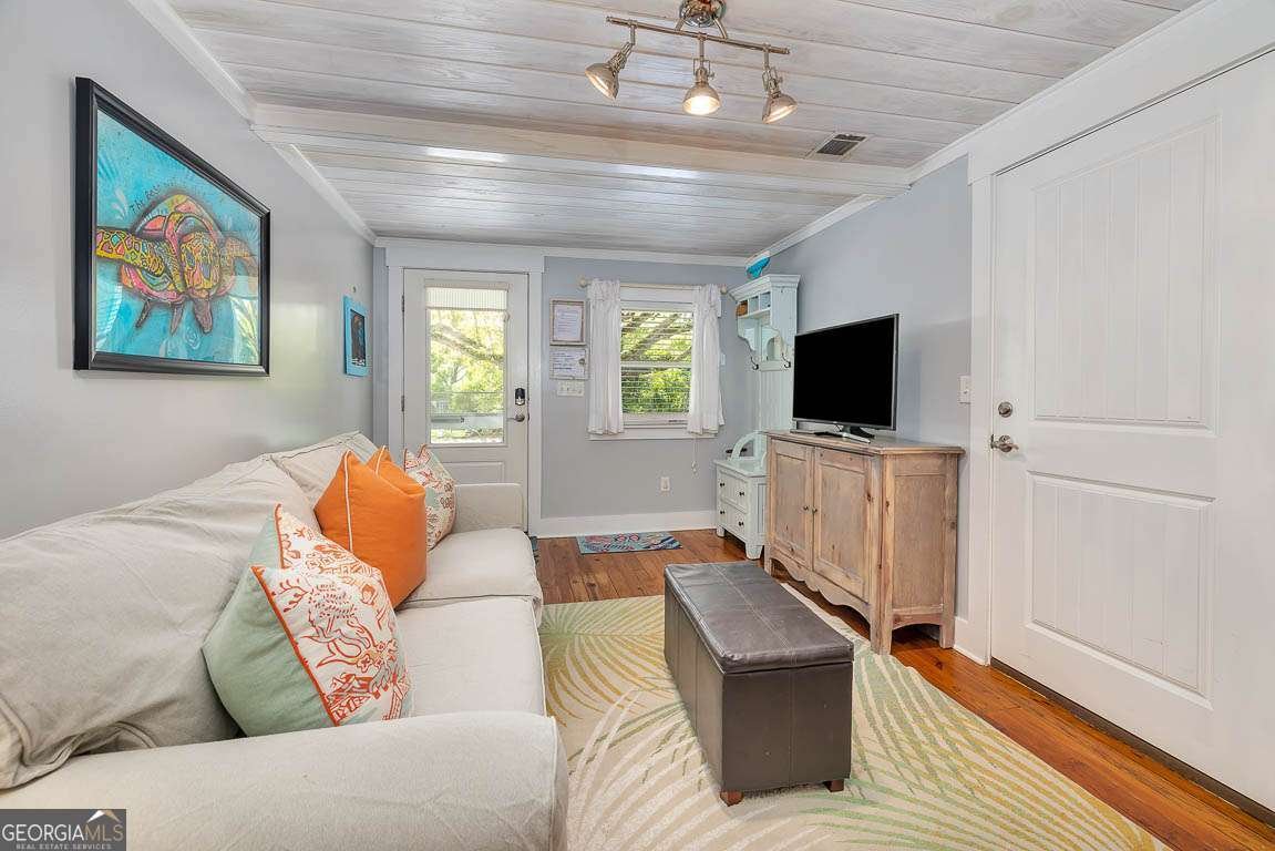 1129 College Street St. Simons - 8