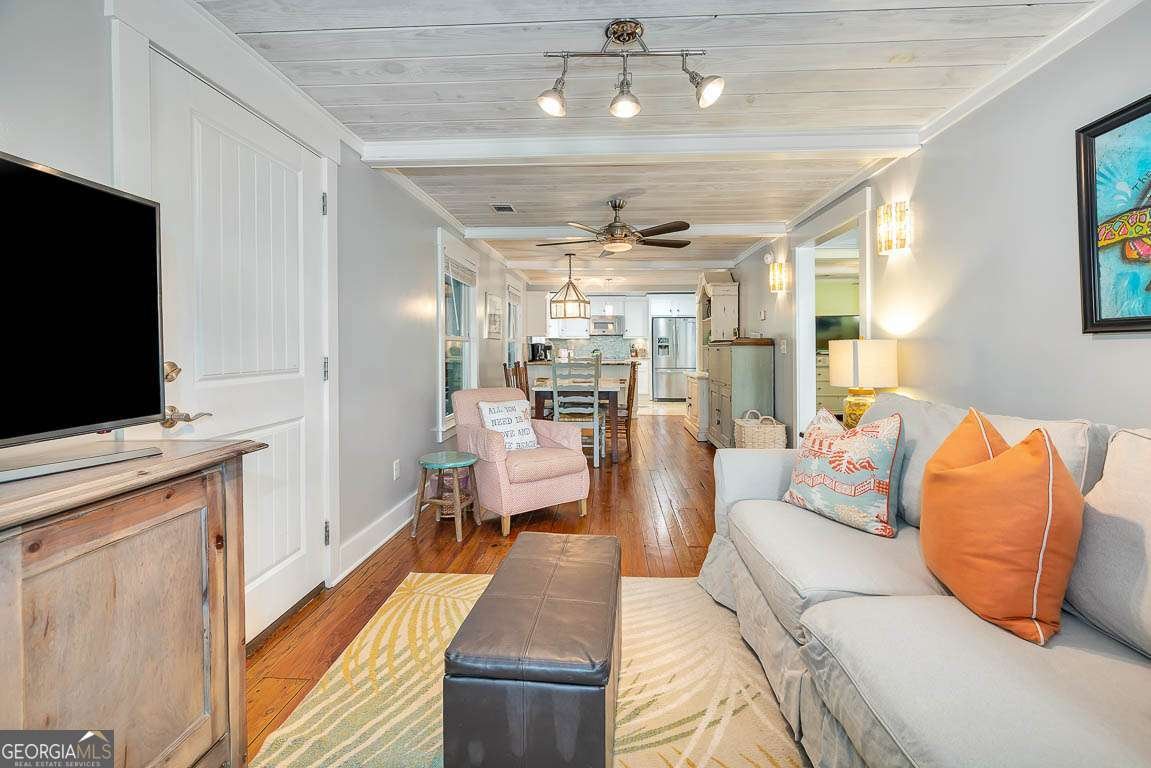1129 College Street St. Simons - 9