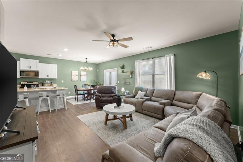 867 STARBUCK Pendergrass - 17