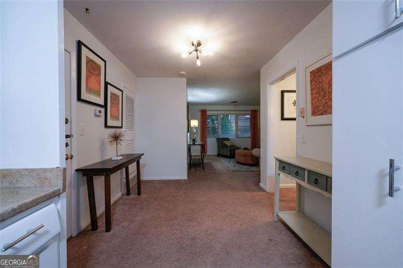 3668 Kingsboro Road Atlanta - 10