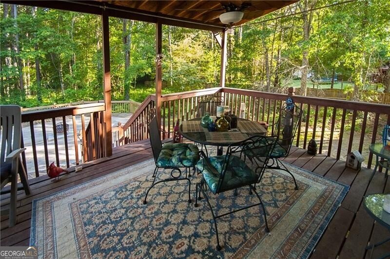 7522 Greens Mill Drive Loganville - 37