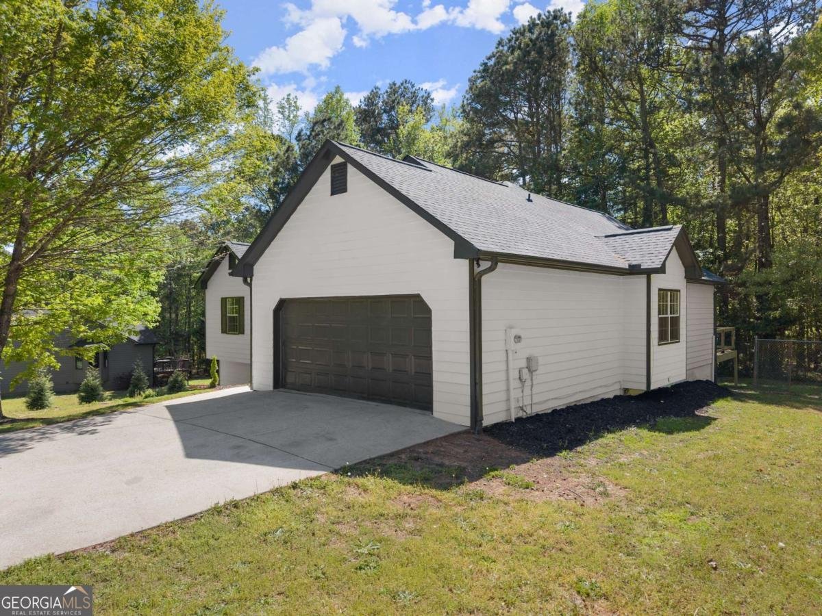704 Poplar Springs Road Hoschton - 2