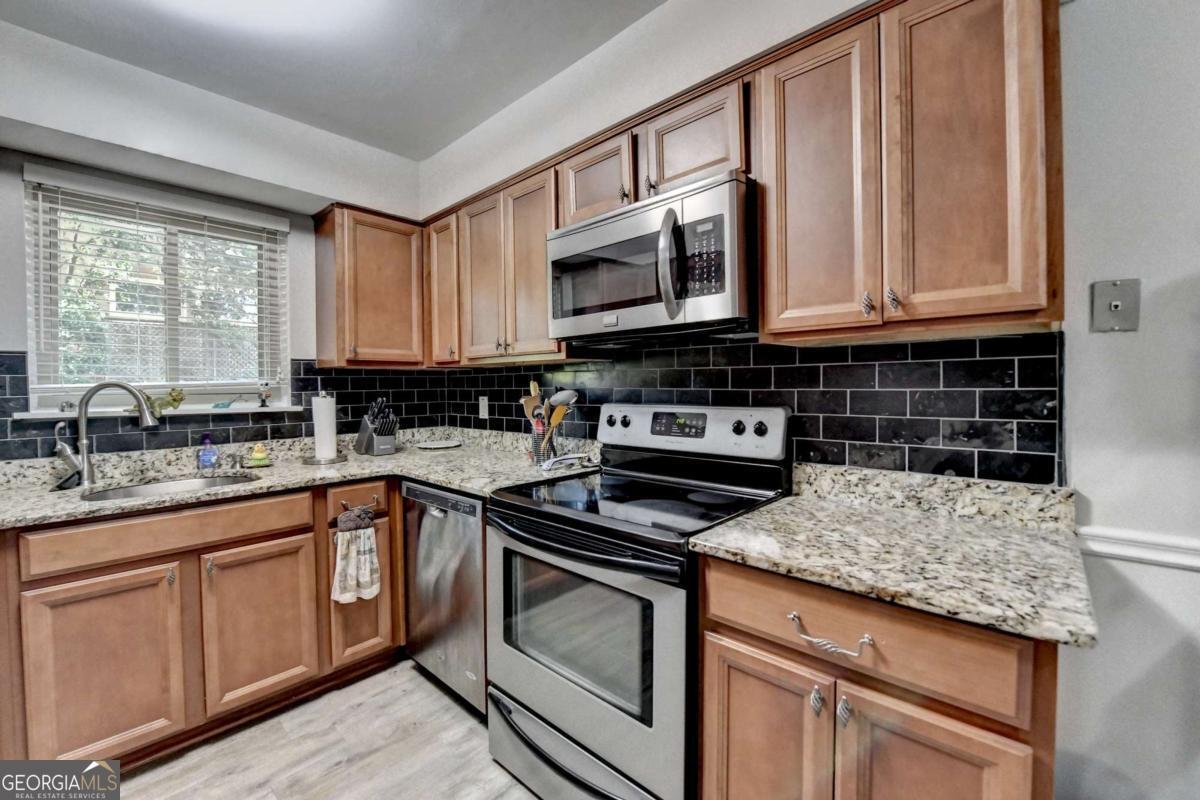 1119 Riverbend Club Drive Atlanta - 11
