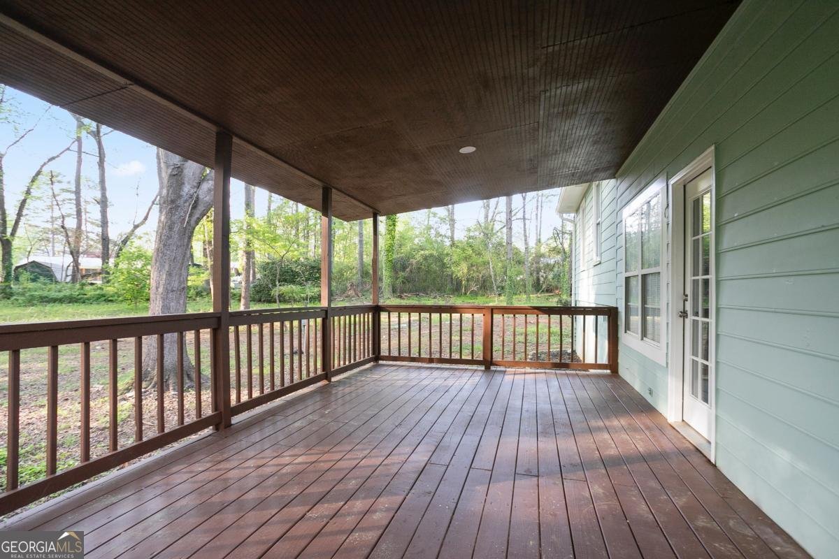 4225 Hidden Meadow Circle Buford - 16