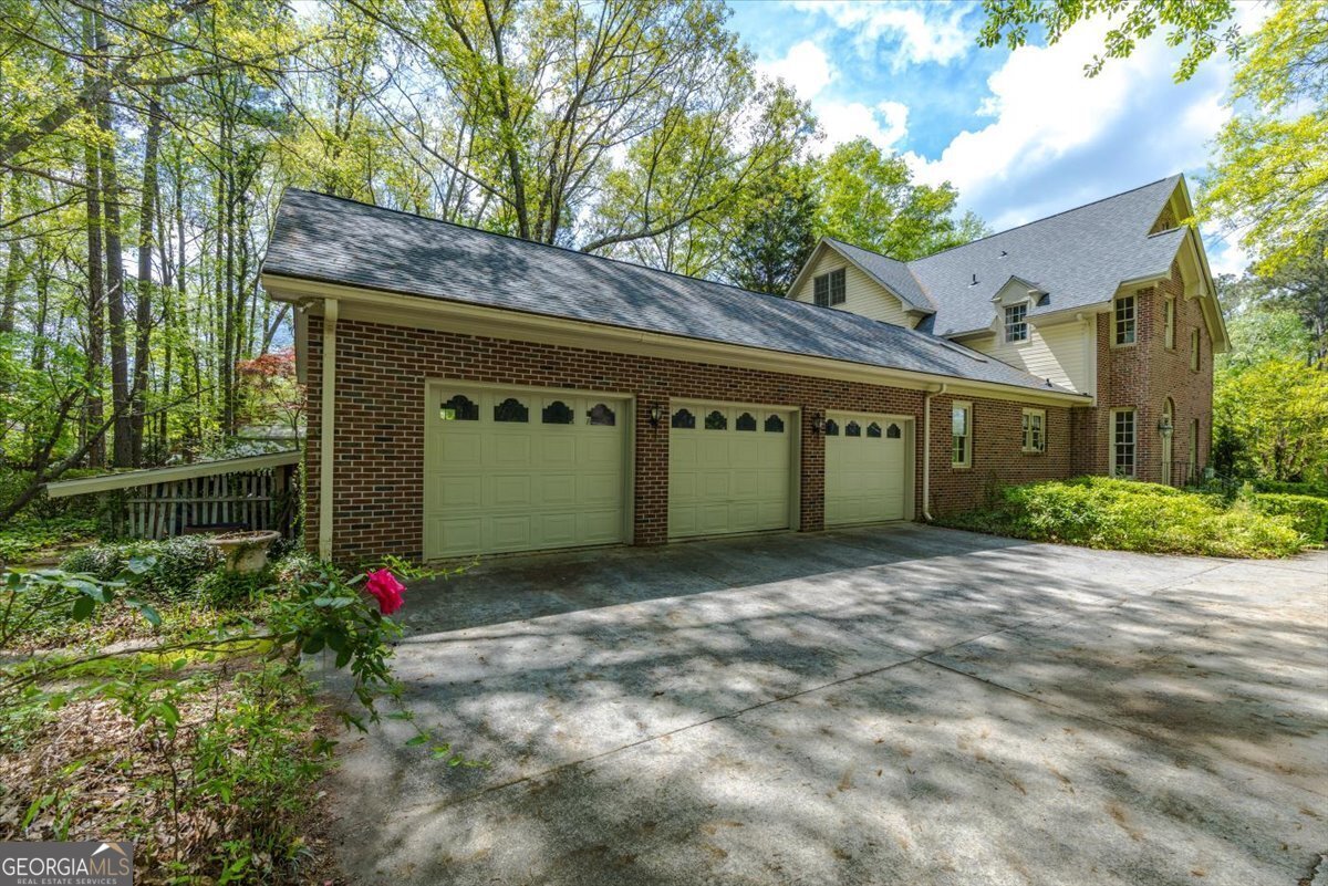 172 Lake View Drive Macon - 51