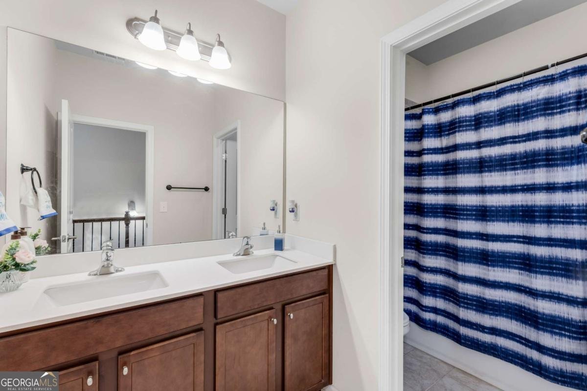 3950 Grandview Manor Drive Cumming - 40
