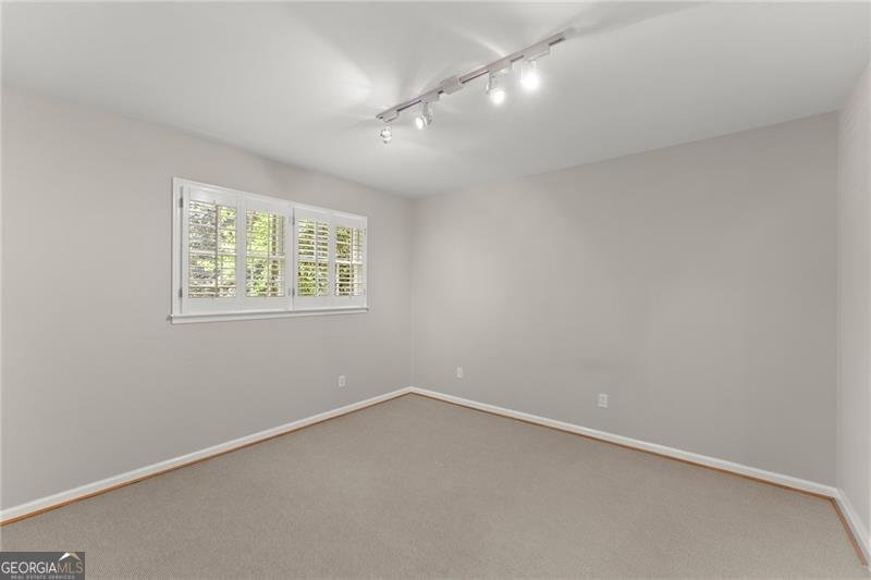 4044 Ashentree Drive Brookhaven - 25
