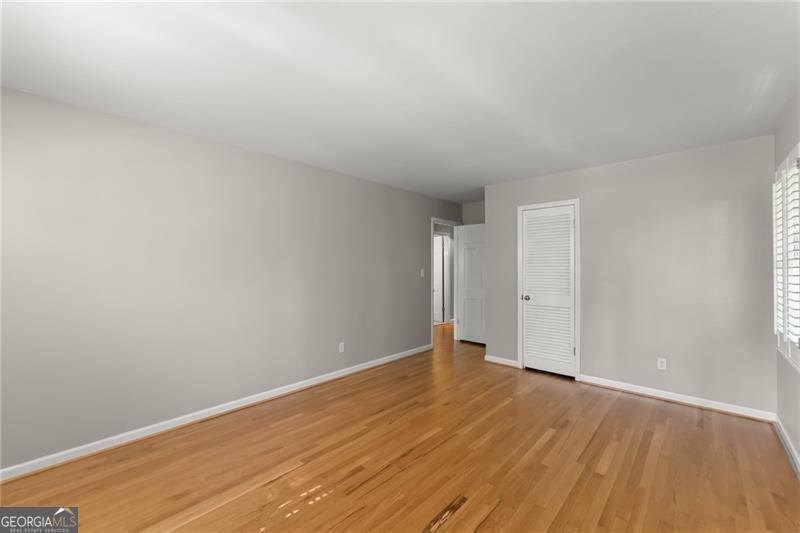4044 Ashentree Drive Brookhaven - 38