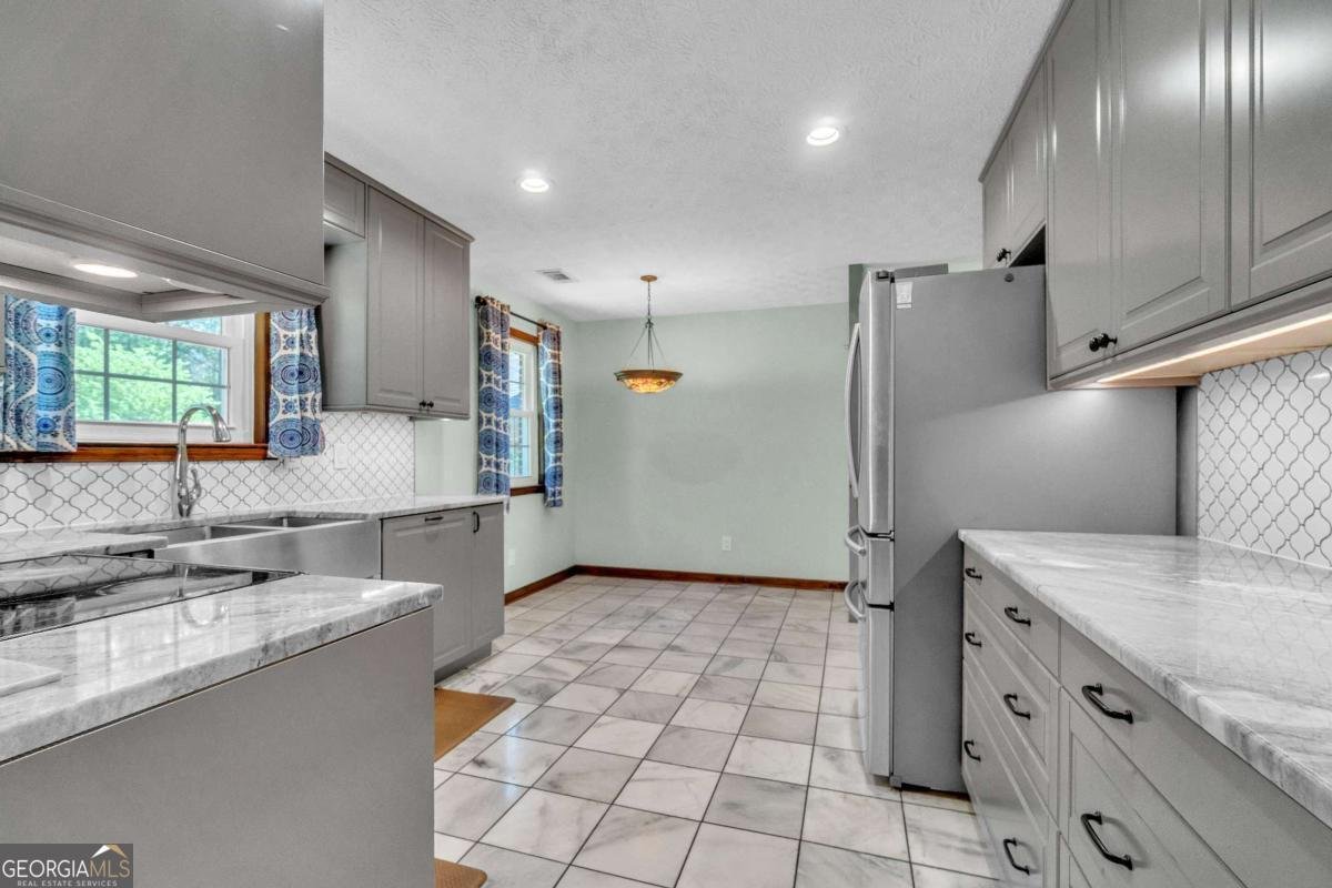 9082 Chestnut Lake Drive Jonesboro - 16