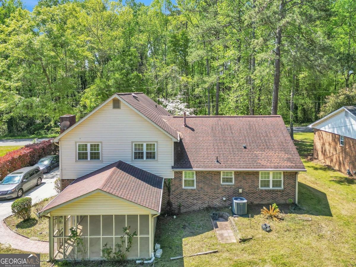 9082 Chestnut Lake Drive Jonesboro - 2