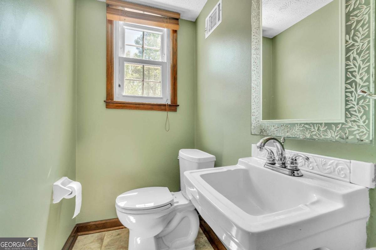 9082 Chestnut Lake Drive Jonesboro - 21