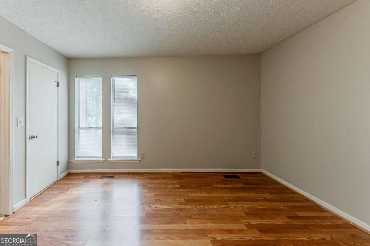 5307 Jay Way Lilburn - 14