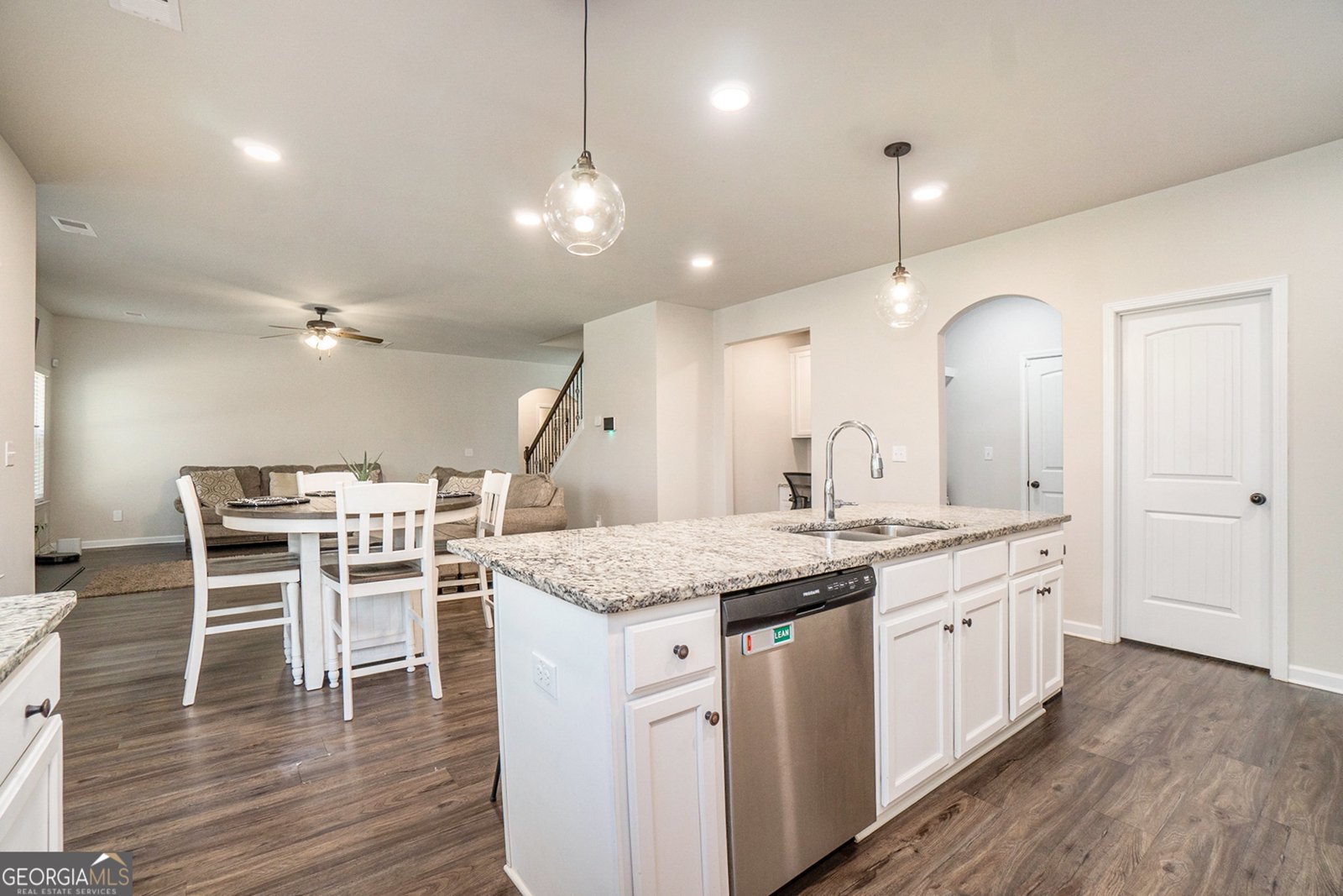 810 Relic Ridge Hampton - 12